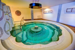 Körperbehandlungen, Aromatherapie, Ganzkörperwickelbehandlung