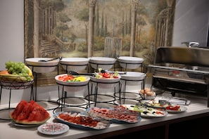 Daily buffet breakfast (EUR 10 per person)