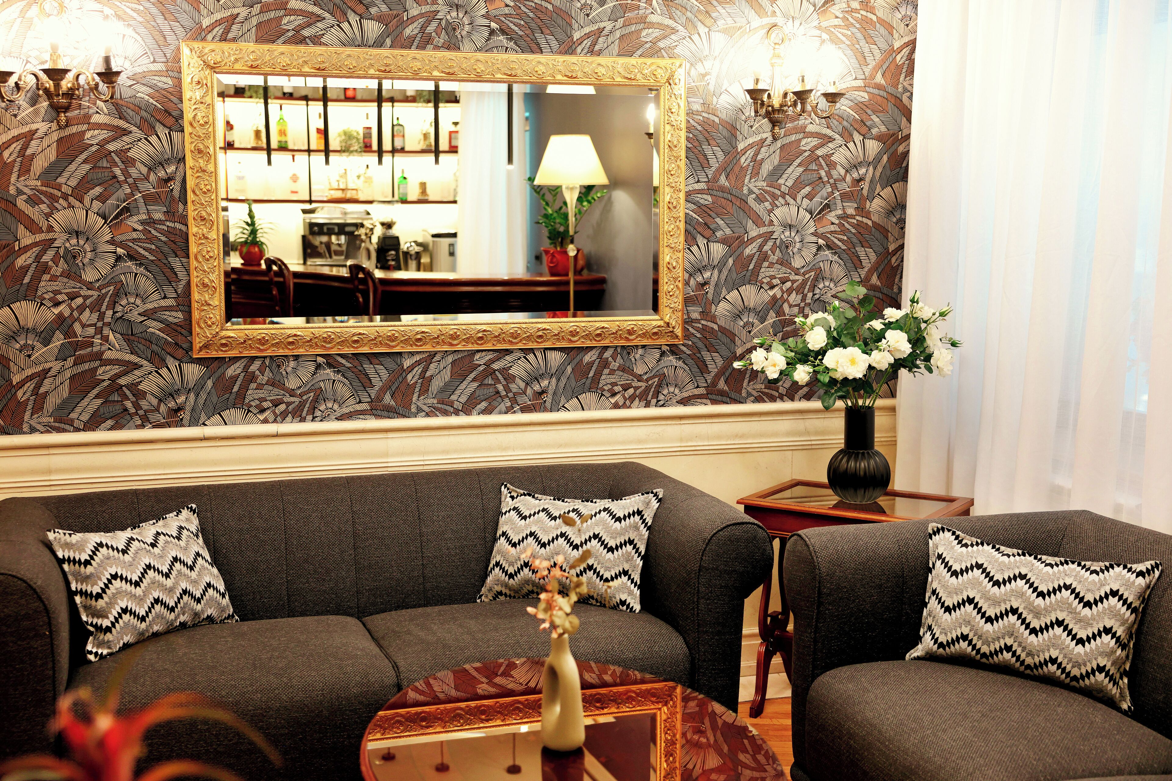 Photo - Zeus Essence Bucharest Opera