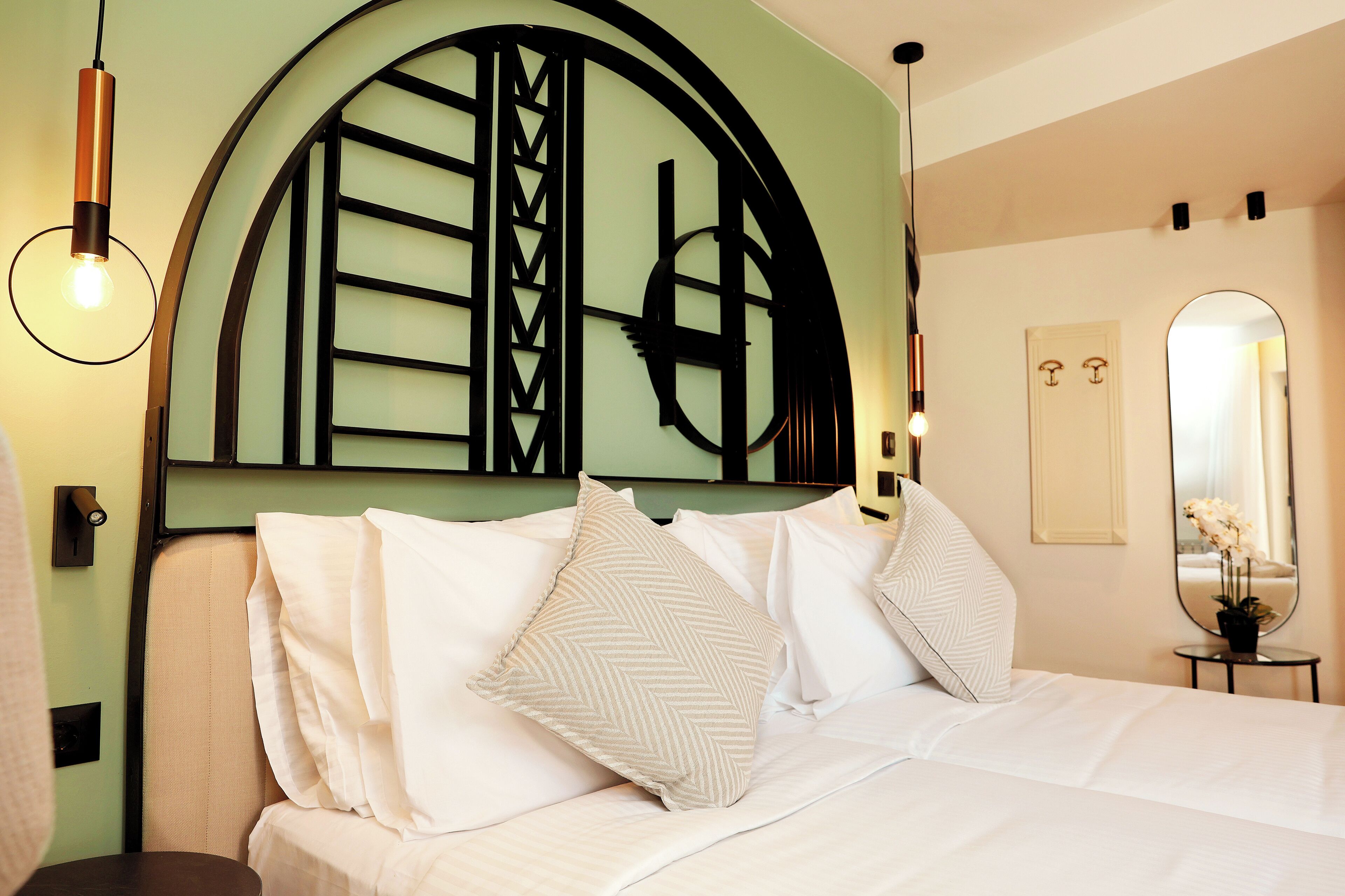 Photo - Zeus Essence Bucharest Opera