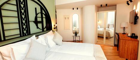 Minibar, in-room safe, desk, free WiFi