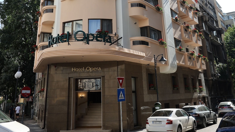 Hotel Opera by ZEUS International