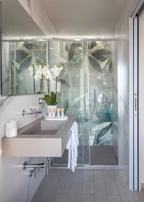 Classic Room, Garden View | Bathroom - Hotel Villa Paradiso (Taormina)