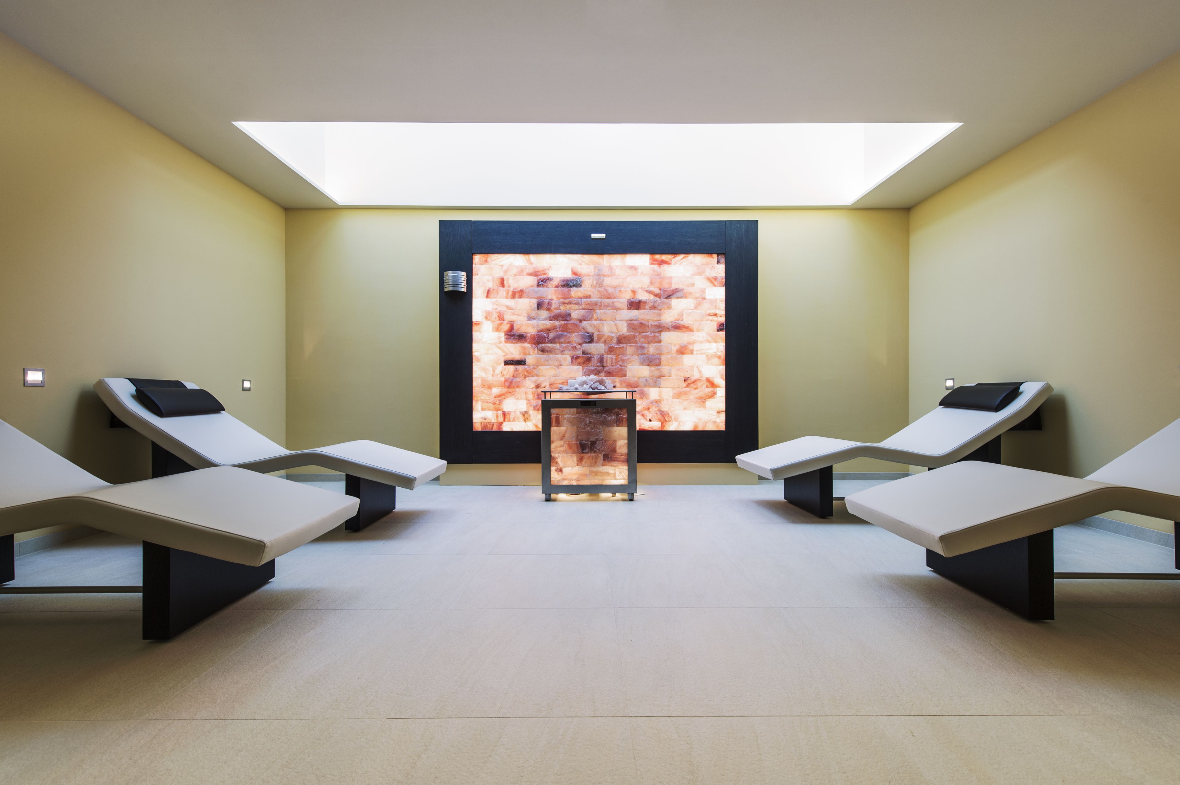 sauna, aromatherapy, deep-tissue massages, reflexology