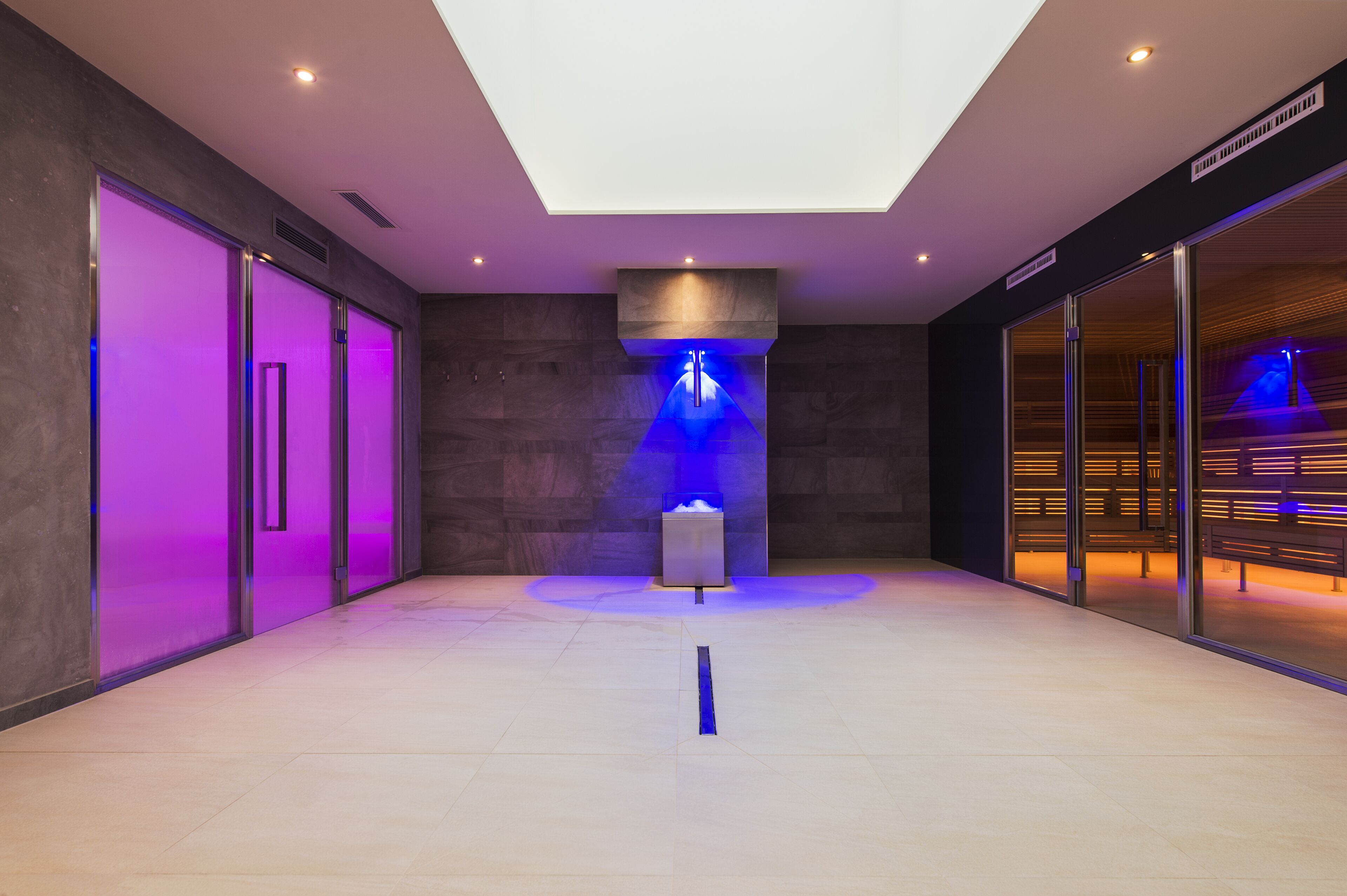 sauna, aromatherapy, deep-tissue massages, reflexology