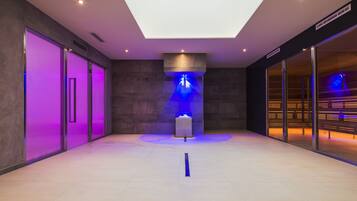Un sauna, aromaterapia, masajes de tejido profundo, reflexología