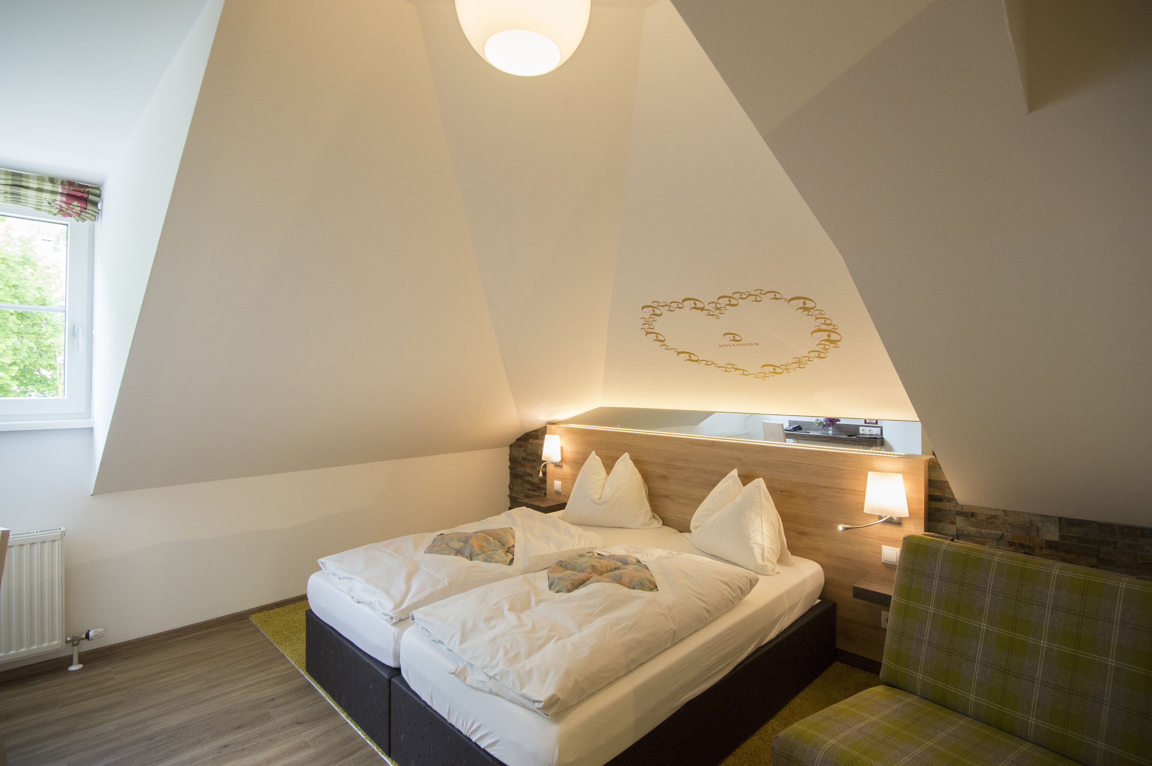 standard double or twin room | 1 bedroom, in-room safe, blackout curtains, soundproofing