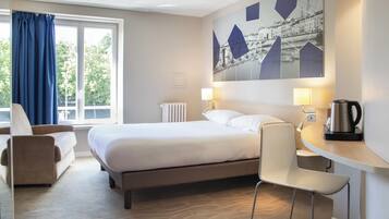 Een bureau, geluiddichte muren, gratis wifi