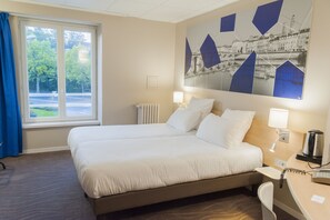 Comfort Twin Room, 2 Twin Beds | Desk, soundproofing, free WiFi - Brit Hotel Mâcon Centre Gare (Macon)