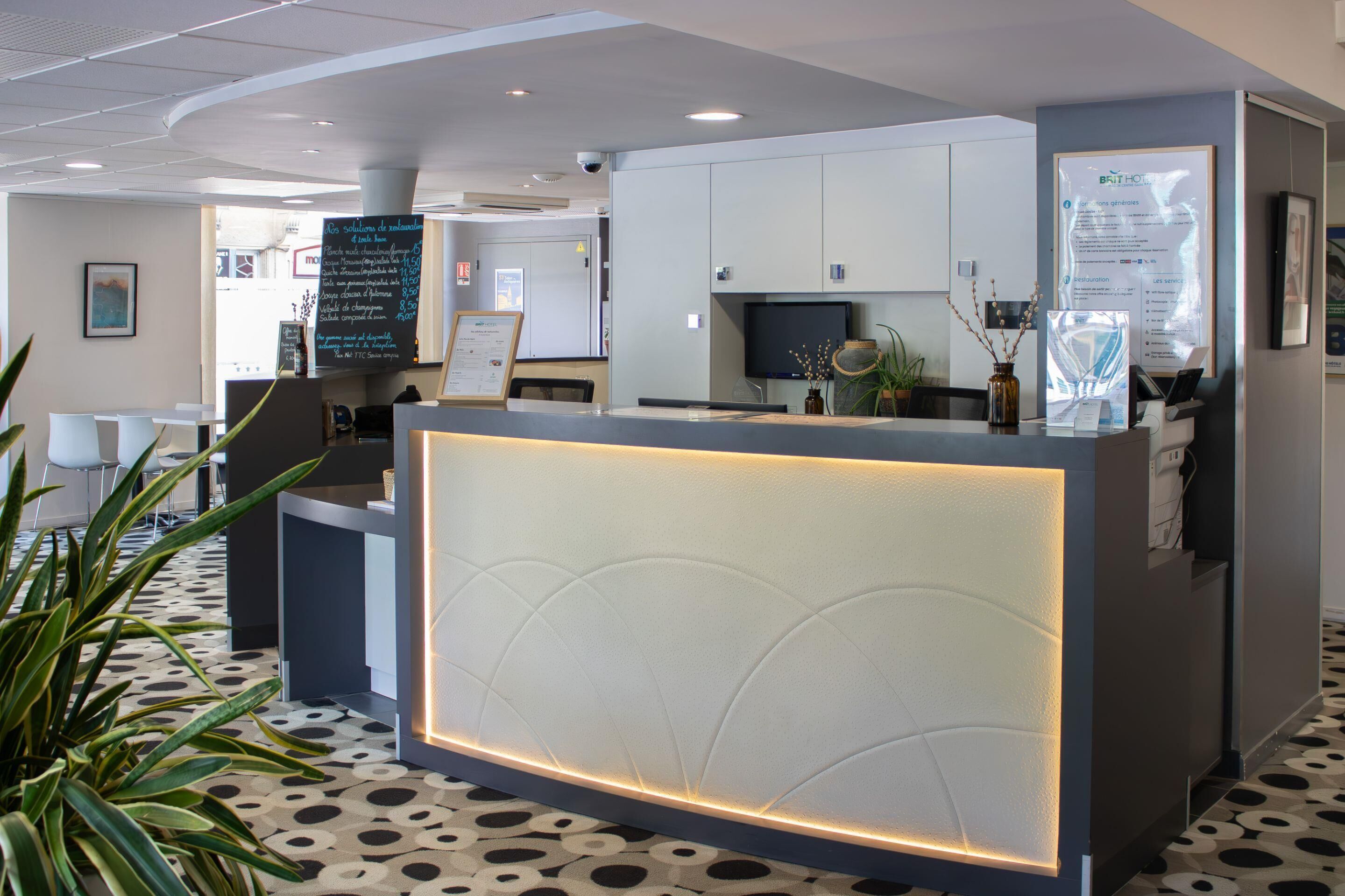 Photo - Brit Hotel Mâcon Centre Gare