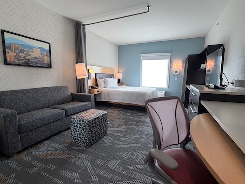 Home2 Suites by Hilton El Paso Airport, TX