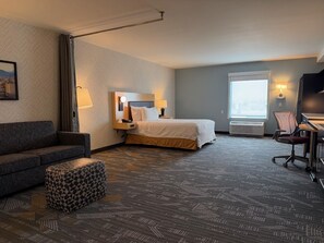 Studio, 1 Queen Bed, Accessible, Bathtub