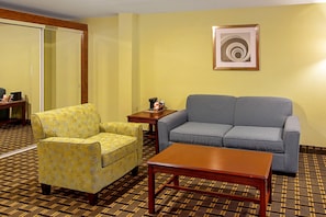 Blackout drapes, iron/ironing board, cribs/infant beds, rollaway beds - Quality Inn Plainfield I-395 (Plainfield)