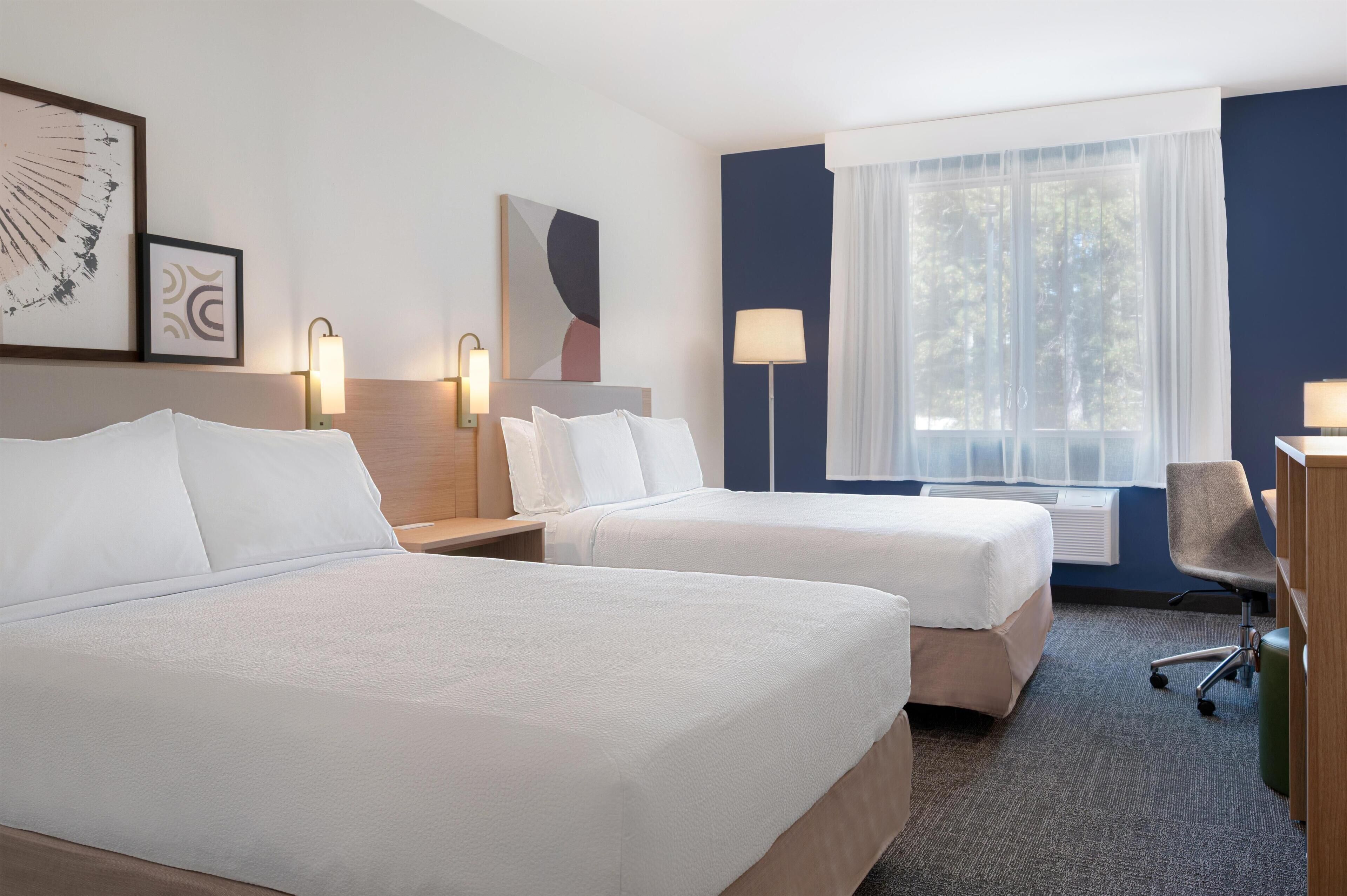 Premium bedding, in-room safe, desk, laptop workspace