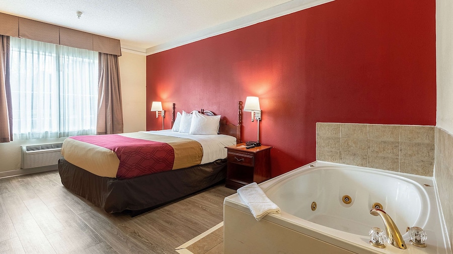 Econo Lodge Inn & Suites Douglasville