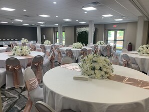 Reception - Holiday Inn Express Hotel & Suites Pittsburgh West Mifflin by IHG (West Mifflin)