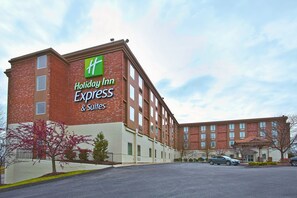 Exterior - Holiday Inn Express Hotel & Suites Pittsburgh West Mifflin by IHG (West Mifflin)