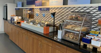 Holiday Inn Express Hotel & Suites Pittsburgh West Mifflin by IHG