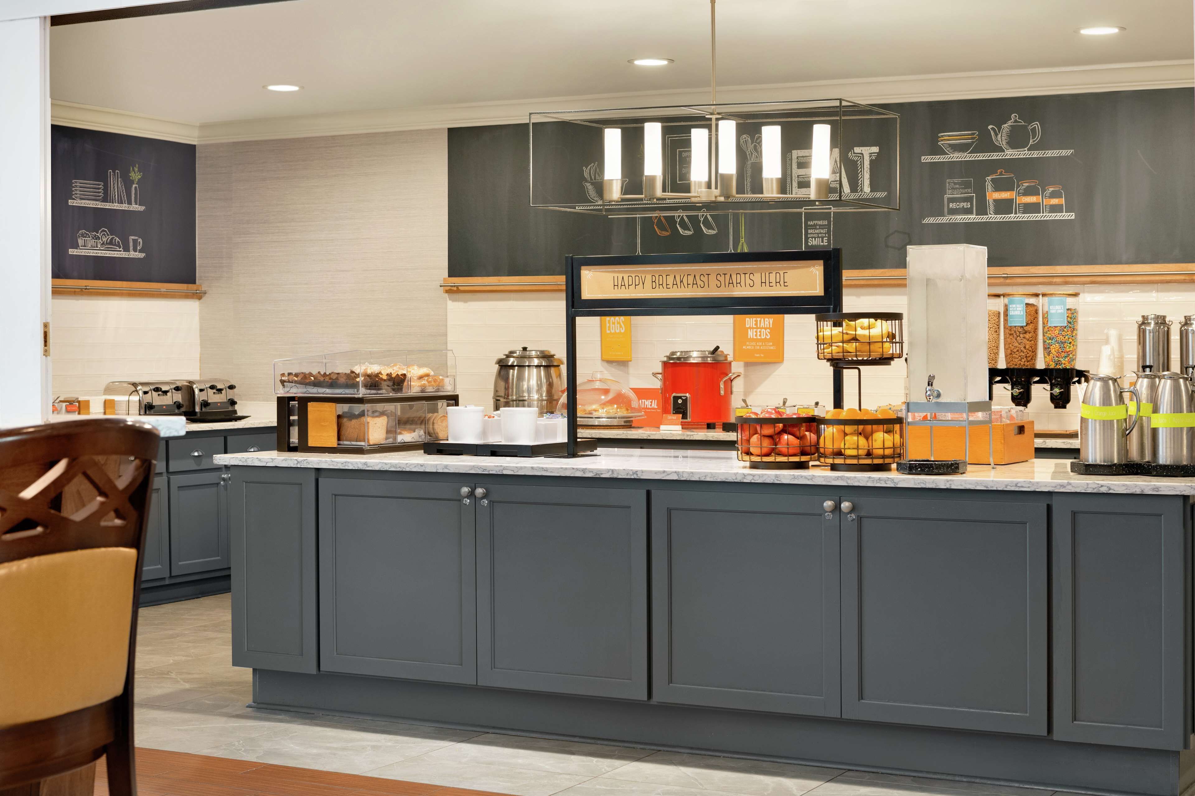 free daily full breakfast