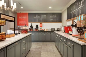 Free daily full breakfast - Hampton Inn & Suites Montgomery-EastChase (Montgomery)