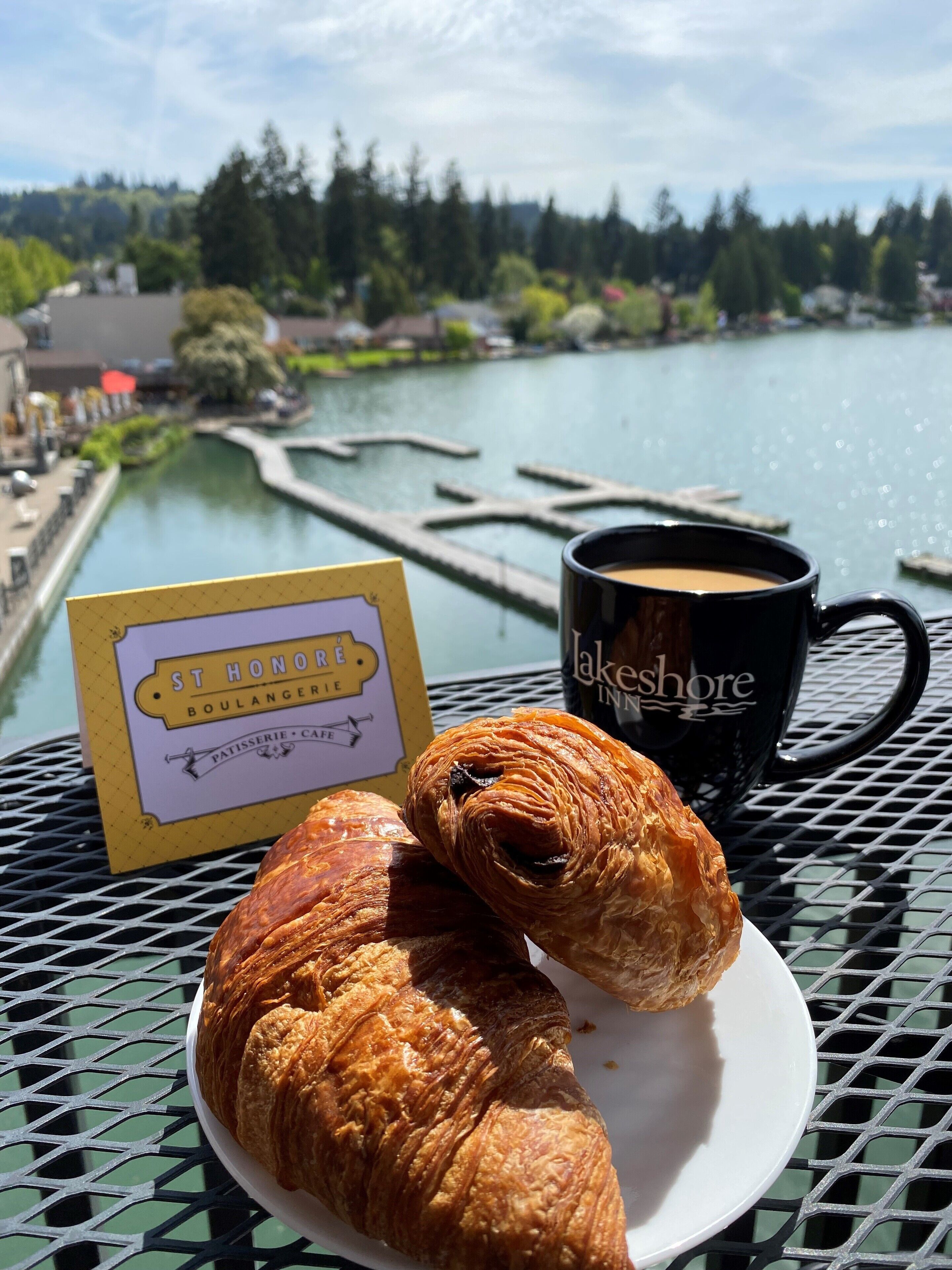 free daily on-the-go breakfast