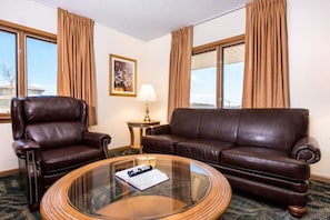 Cortinas blackout y sistema de insonorización 