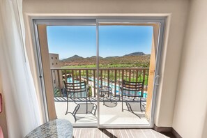 1 bedroom, premium bedding, down comforters, pillowtop beds