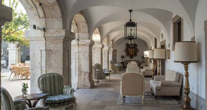 Pousada Castelo de Palmela - Historic Hotel