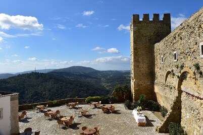 Pousada Castelo de Palmela - Historic Hotel