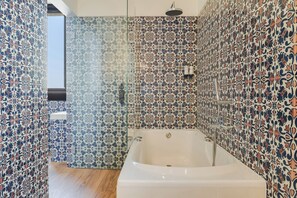 Eco-friendly toiletries, hair dryer, bidet, towels - Pousada Castelo de Palmela - Historic Hotel (Palmela)