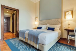 Family Room (Superior)