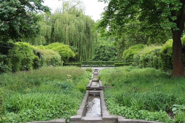 Property grounds - Hotel Kaiser (BERLIN)