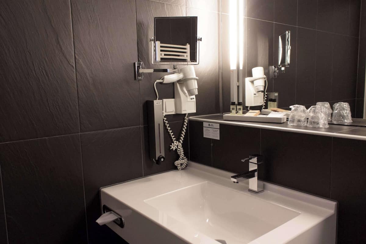 free toiletries, hair dryer, towels