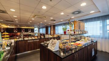 Daily buffet breakfast for a fee