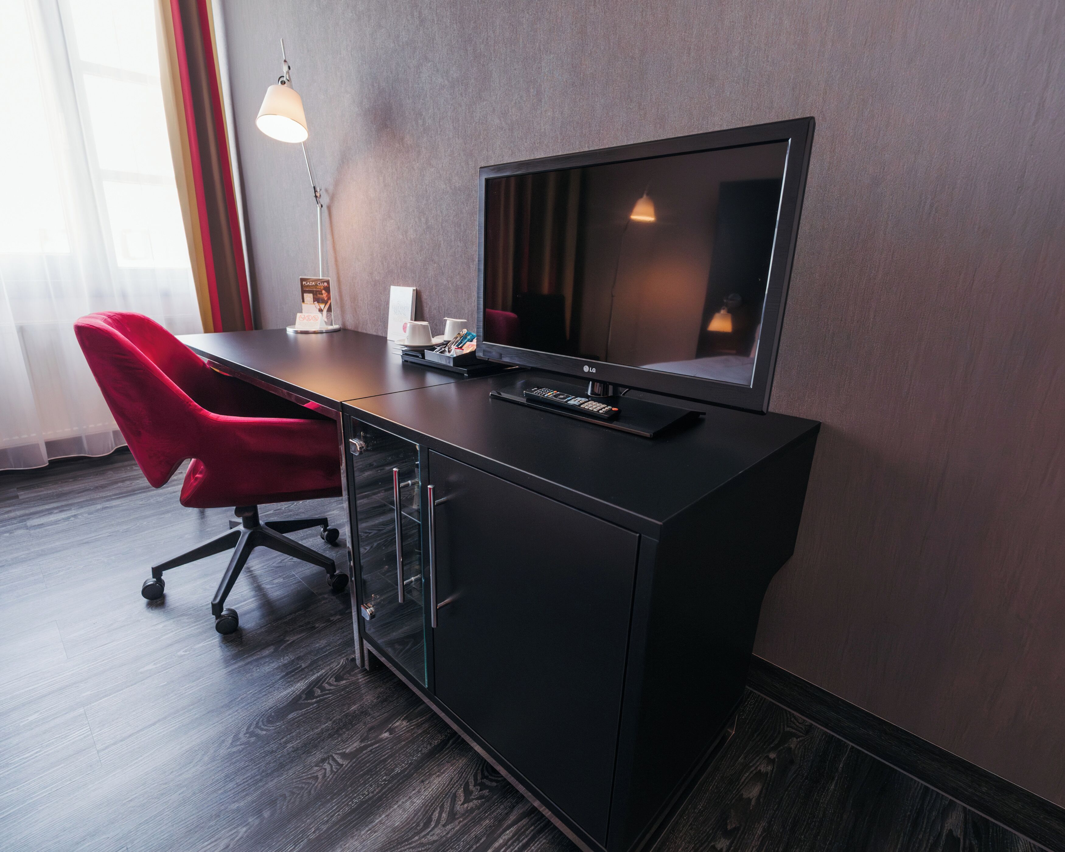 Premium bedding, minibar, in-room safe, desk