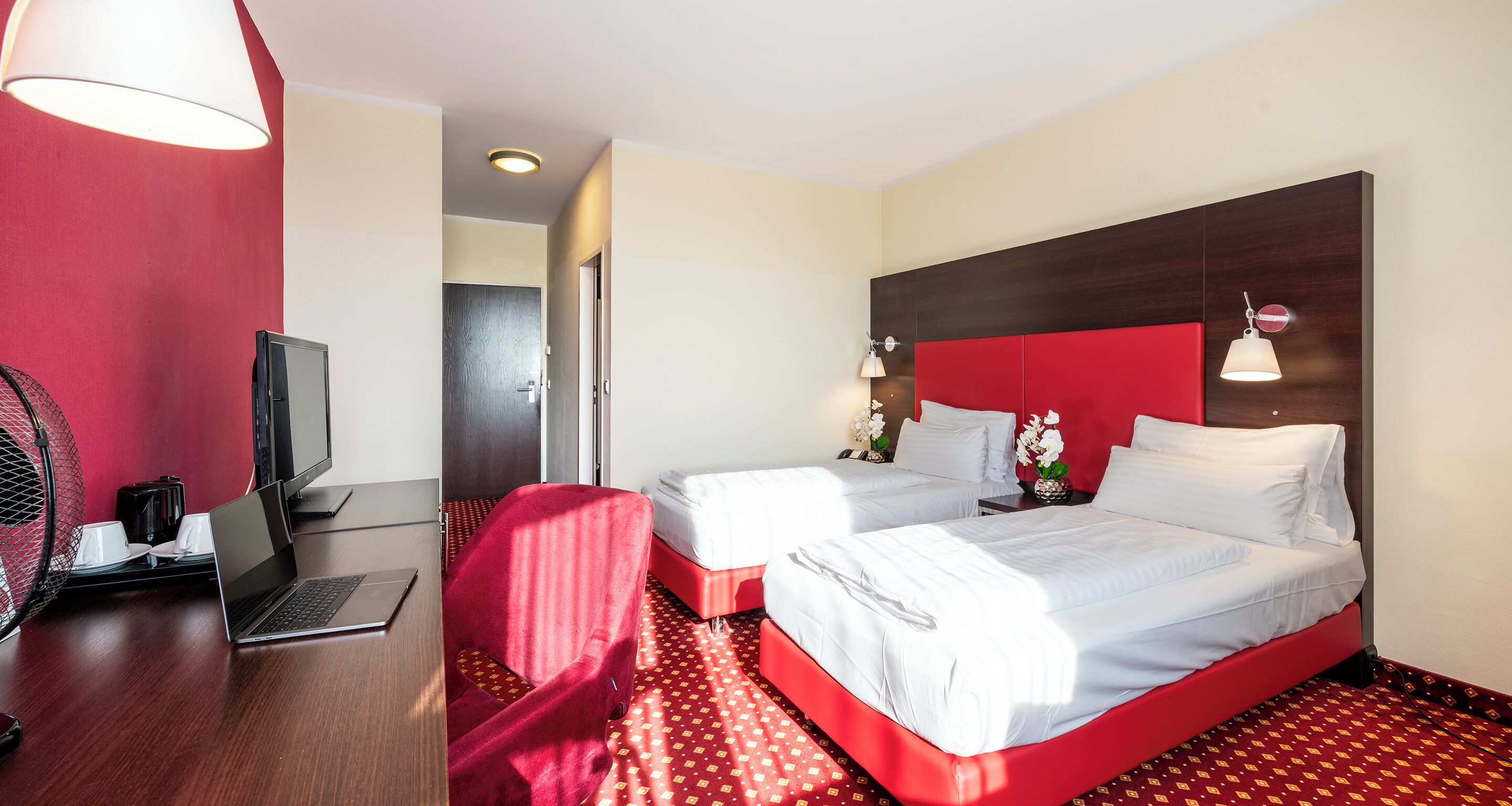 Comfort-Doppelzimmer | Hochwertige Bettwaren, Minibar, Zimmersafe, individuell dekoriert