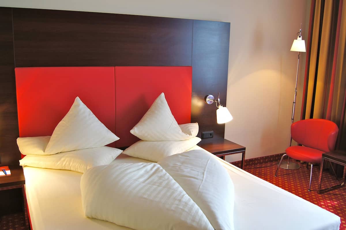 premium bedding, minibar, in-room safe, individually decorated