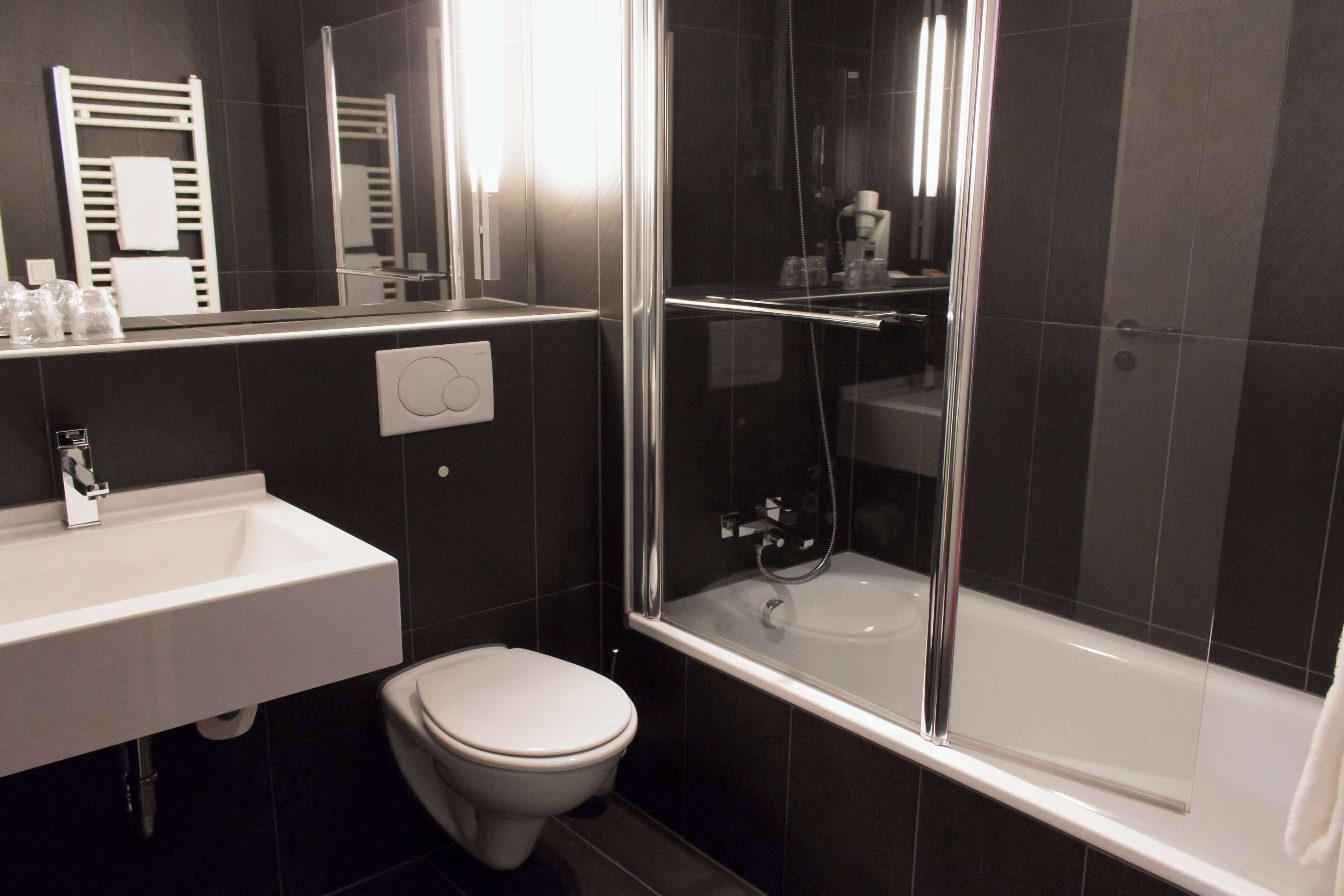 comfort room, multiple beds | premium bedding, minibar, in-room safe, individually decorated