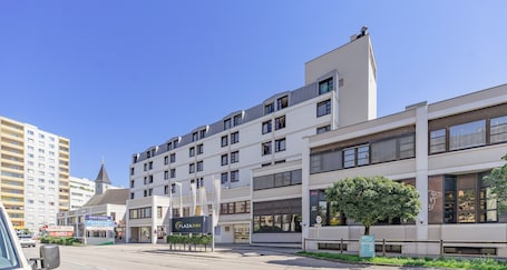 Fachada de la propiedad. PLAZA INN Wels