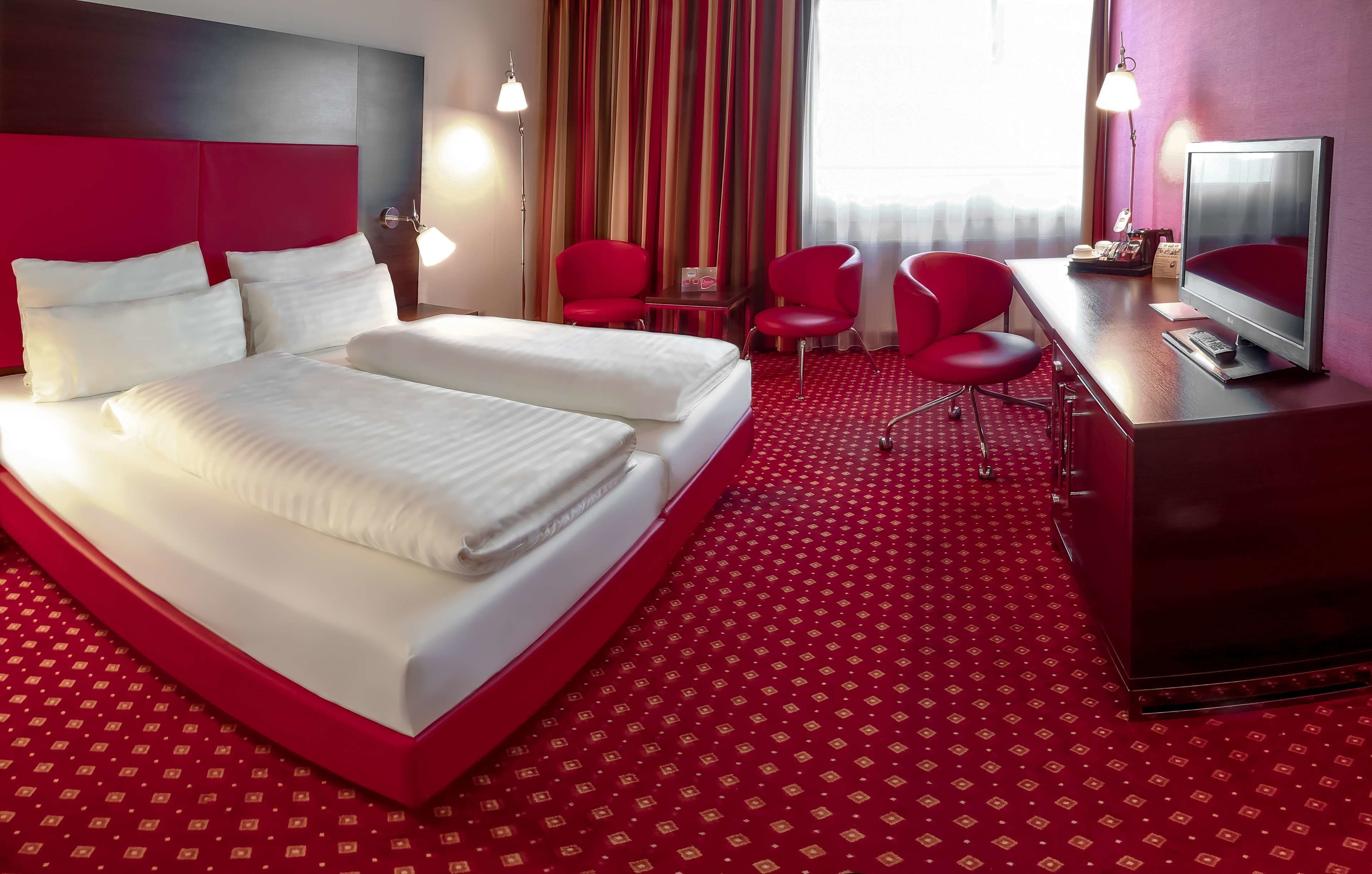 Premium bedding, minibar, in-room safe, individually decorated