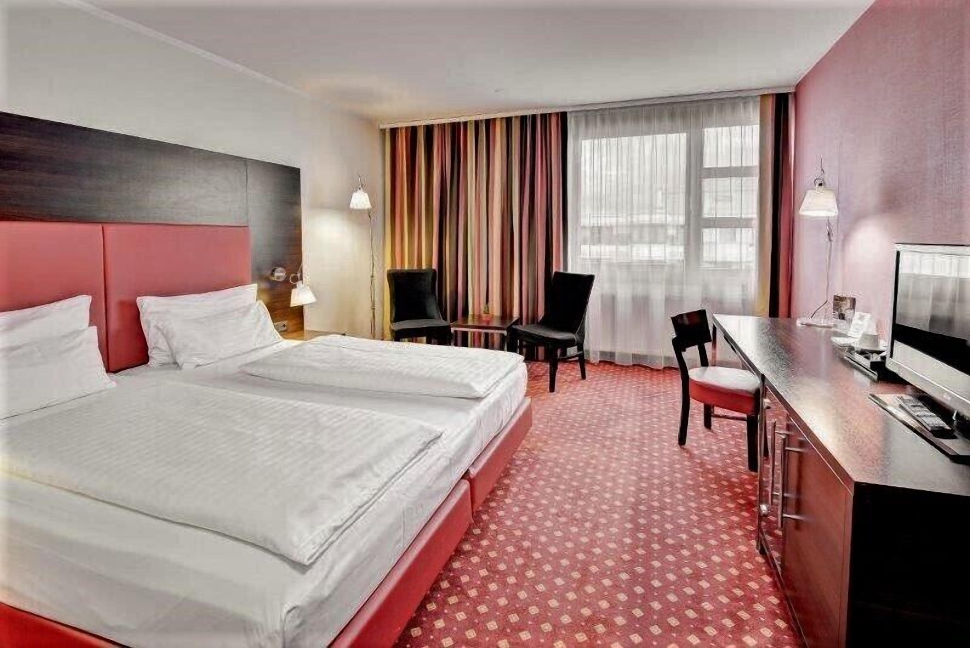 premium bedding, minibar, in-room safe, individually decorated