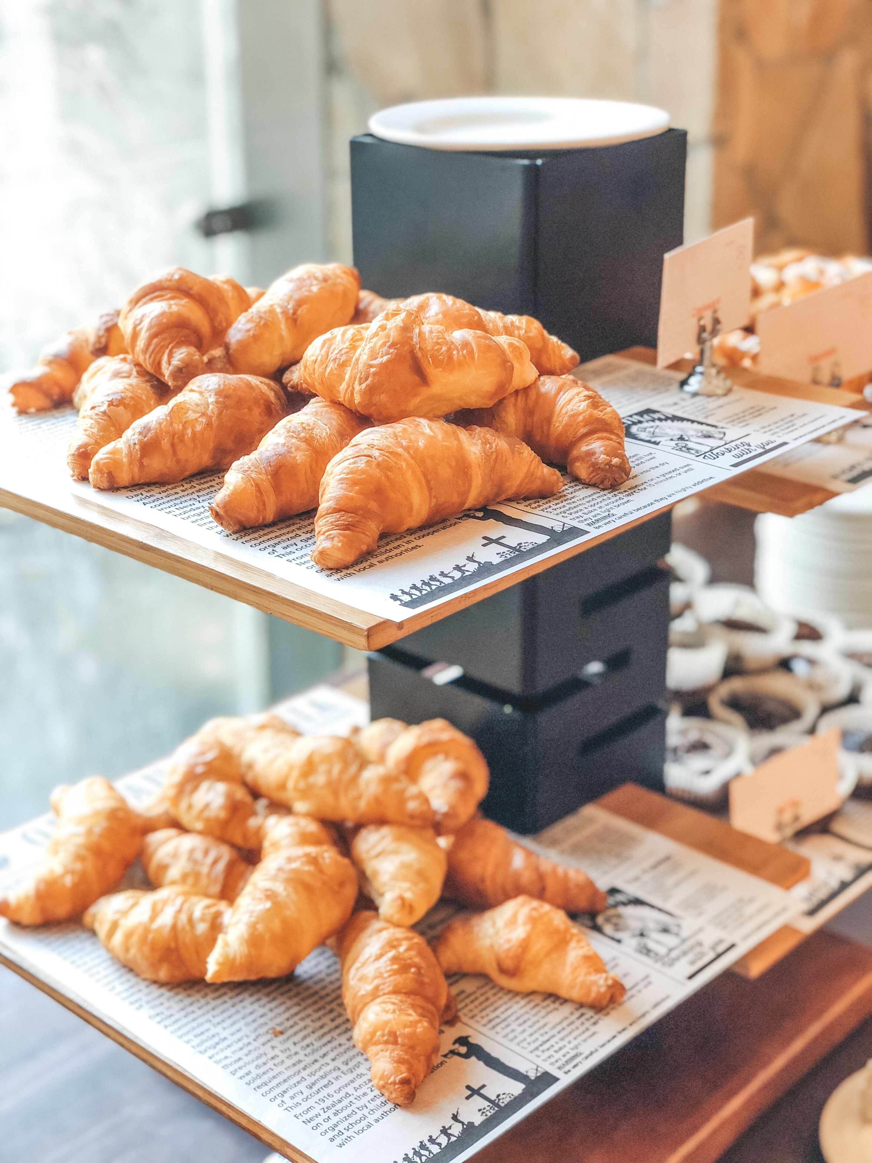 daily cooked-to-order breakfast (aud 40 per person)
