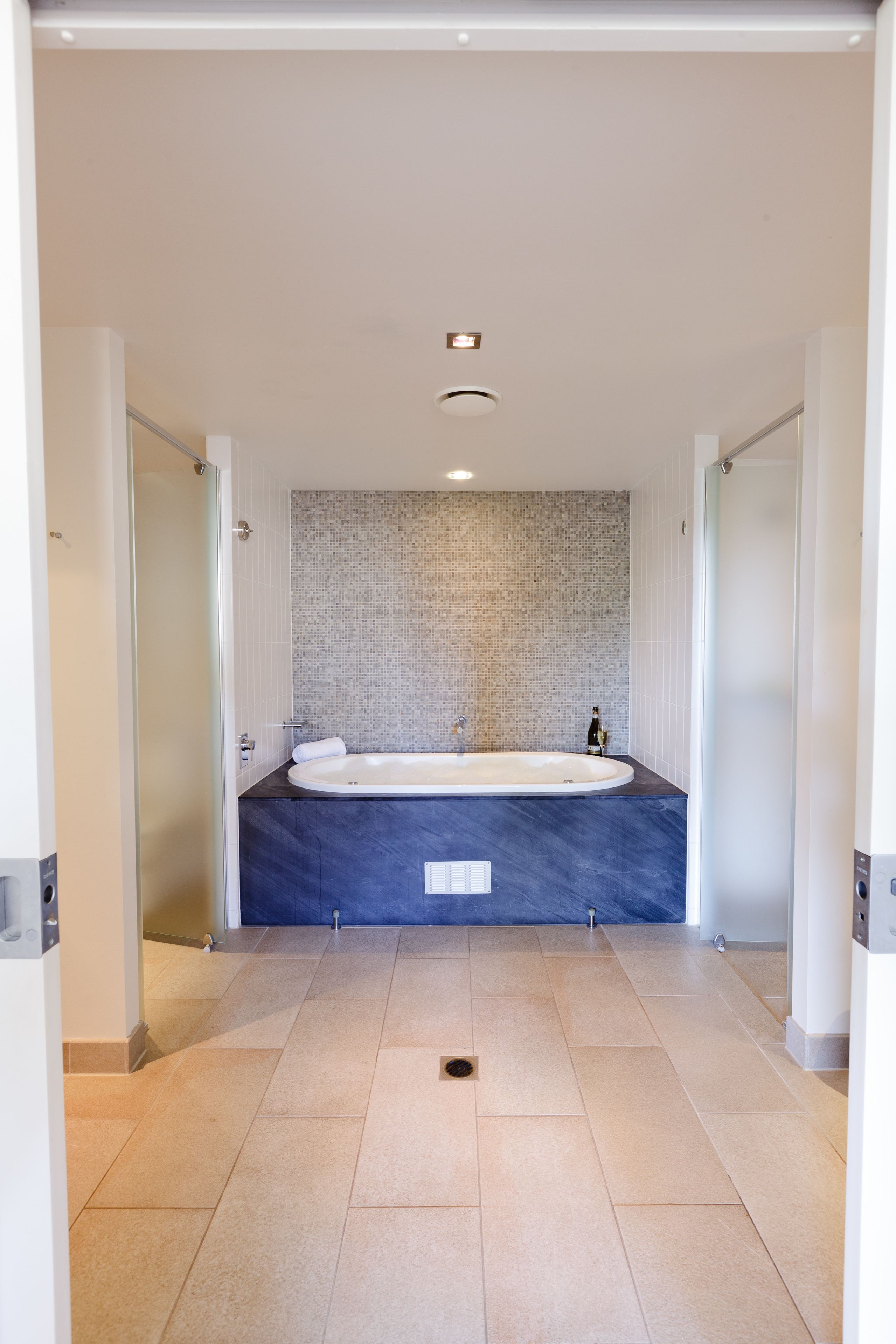 2 bedroom rooftop spa apartment | bathroom | shower, eco-friendly toiletries, hair dryer, bathrobes