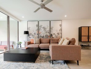 Allergikerbettwaren, Zimmersafe, Verdunkelungsvorhänge