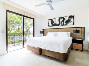 1 Bedroom Apartment | Hypo-allergenic bedding, in-room safe, blackout drapes, soundproofing - Pullman Palm Cove Sea Temple Resort and Spa (Palm Cove)