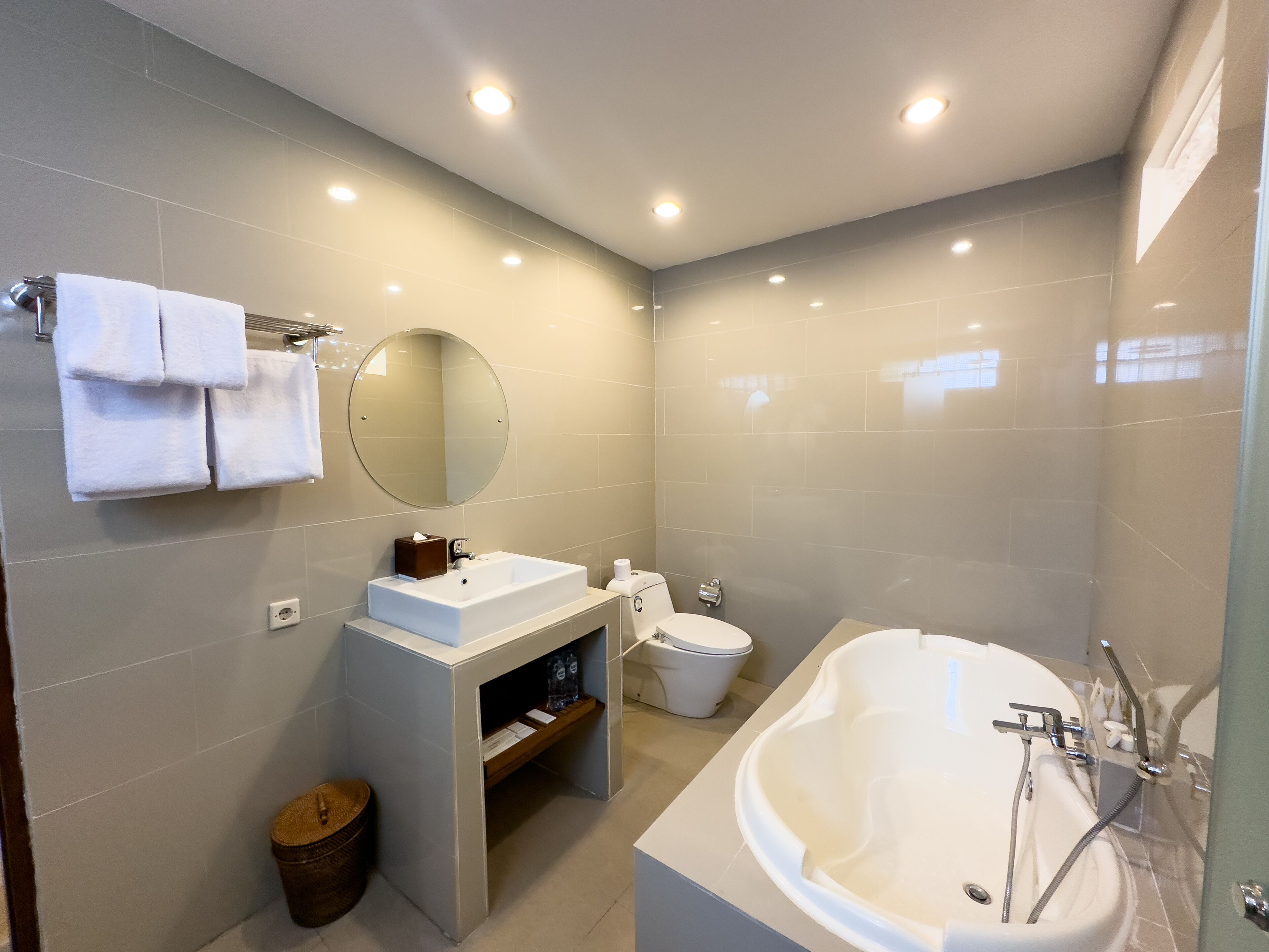 villa 2 bedroom, garden view with free daily afternoon tea | bathroom | separate bathtub and shower, free toiletries, hair dryer, bathrobes