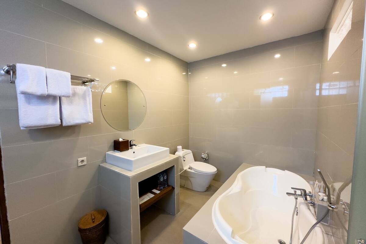 villa 2 bedroom, garden view with free daily afternoon tea | bathroom | separate bathtub and shower, free toiletries, hair dryer, bathrobes