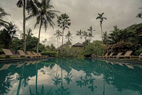 Pertiwi Resort & Spa