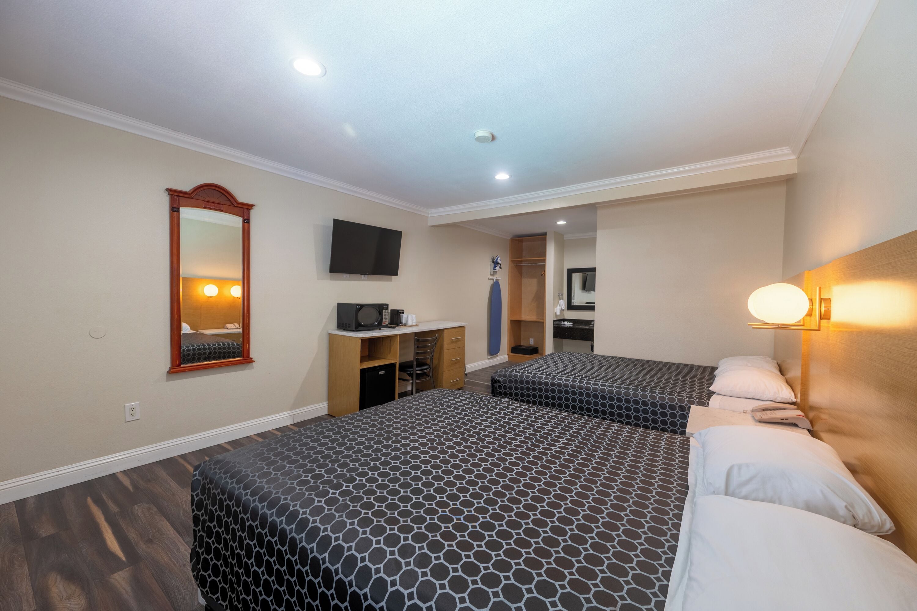 Foto - Hollywood City Inn