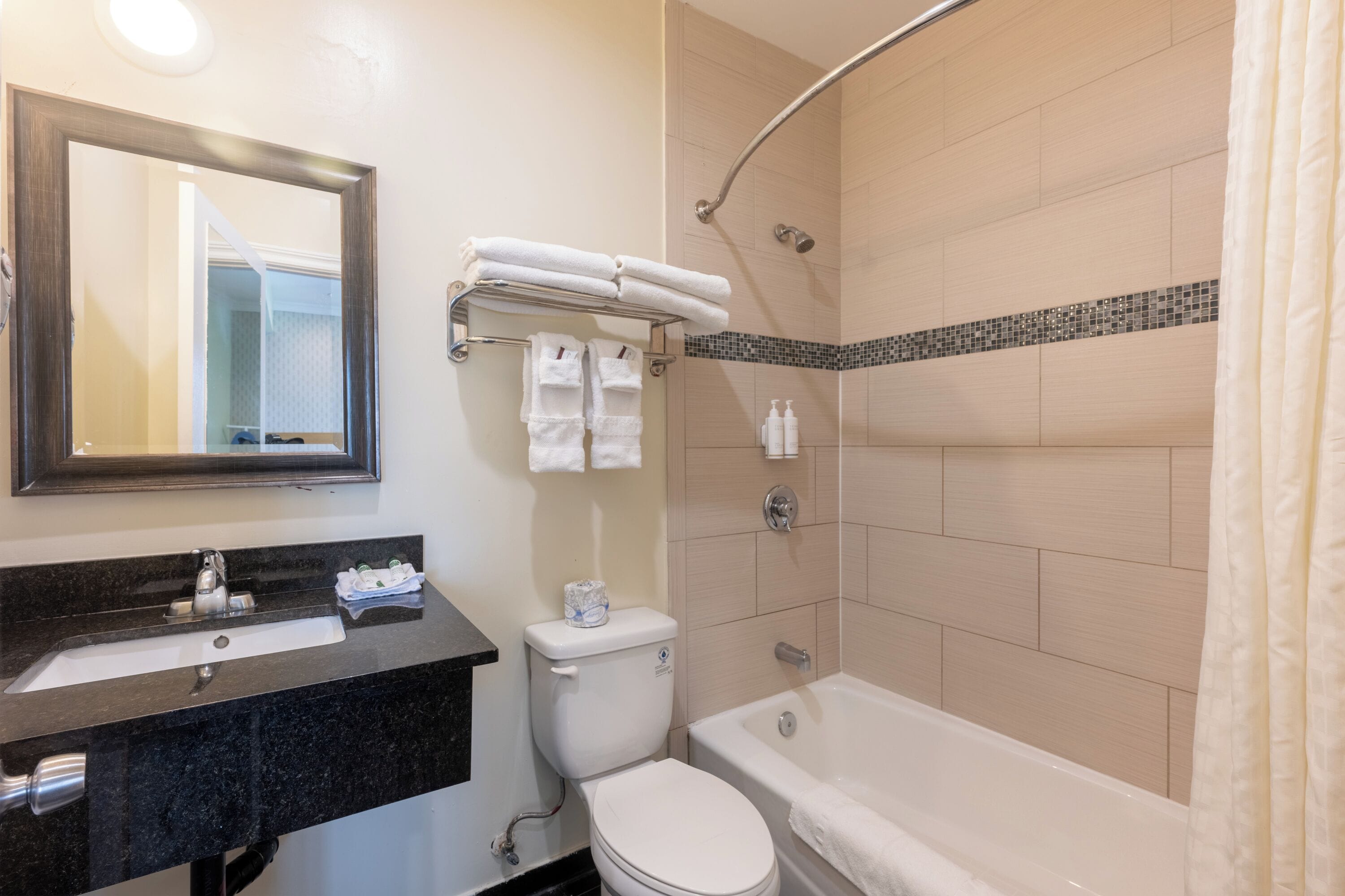 Foto - Hollywood City Inn